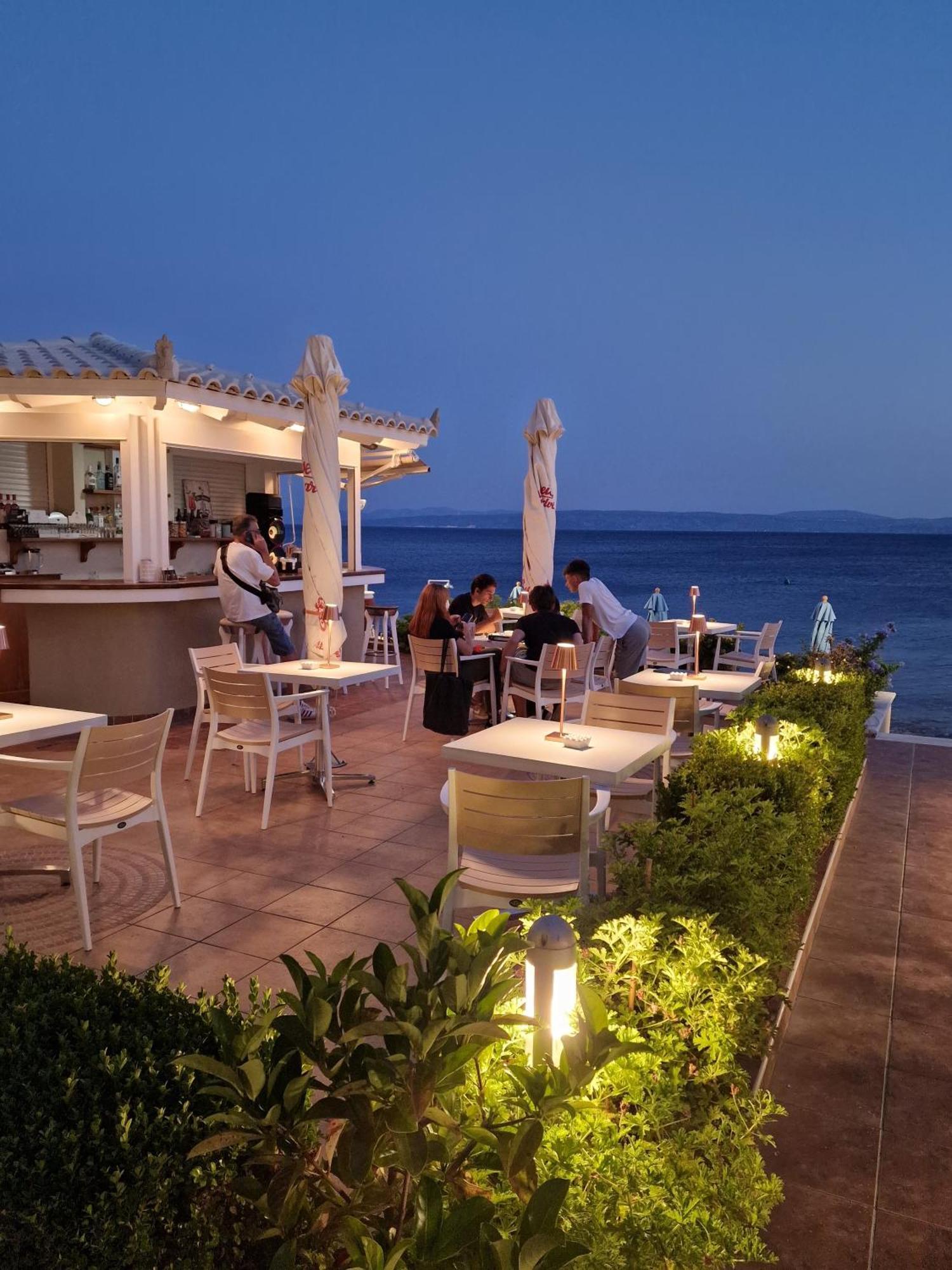Porto Xronia Aparthotel Khronia Exterior photo