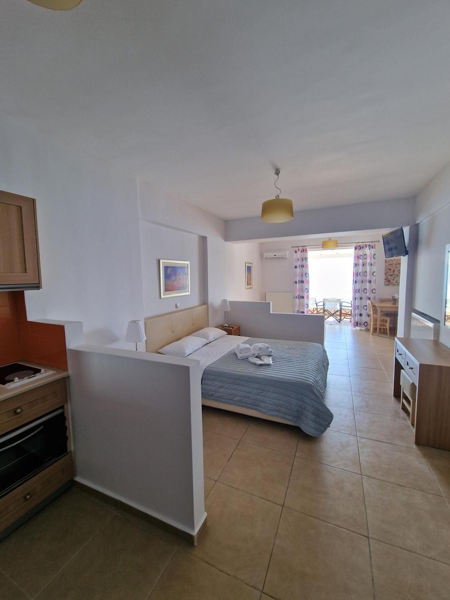 Porto Xronia Aparthotel Khronia Exterior photo