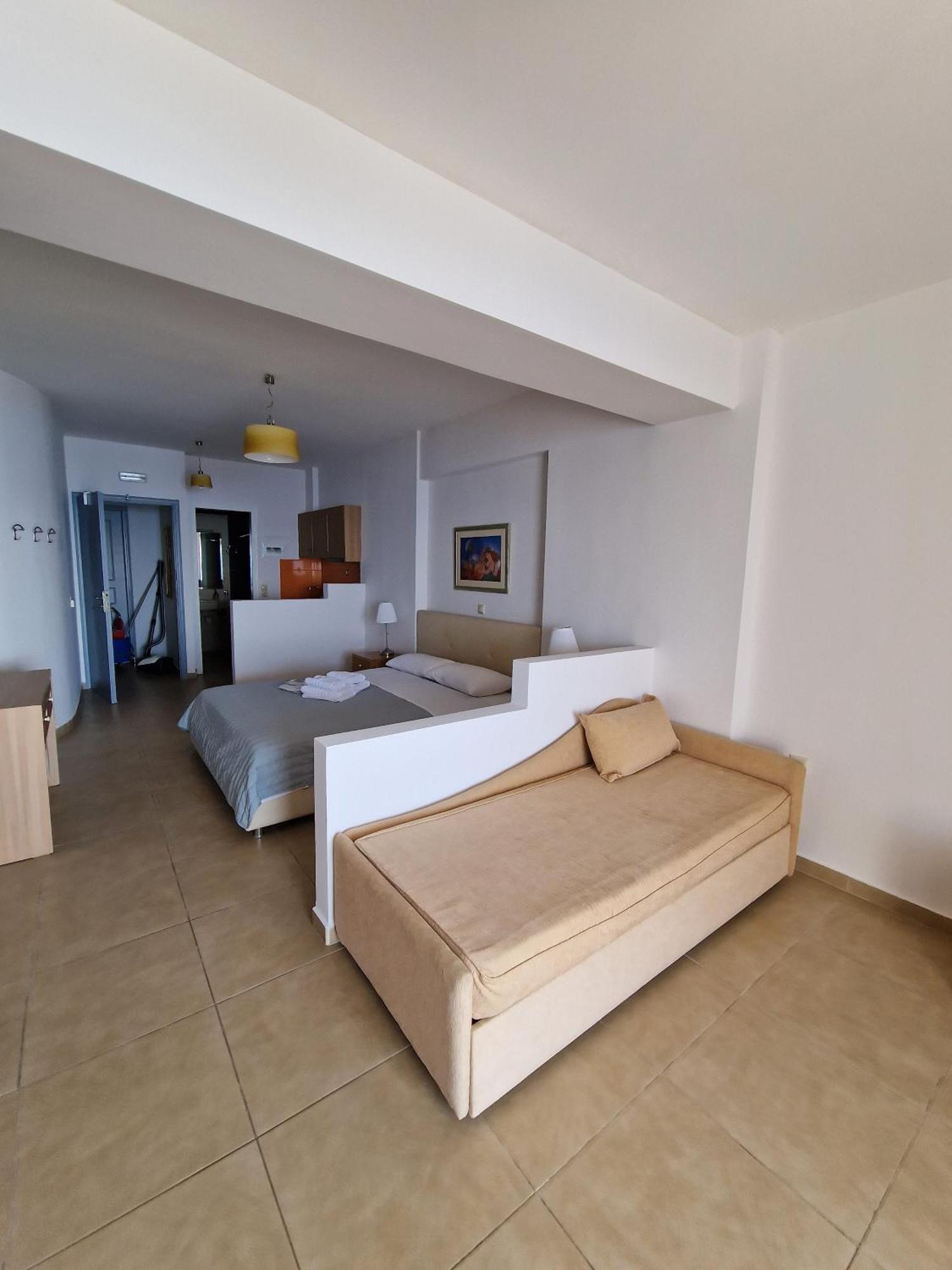 Porto Xronia Aparthotel Khronia Exterior photo