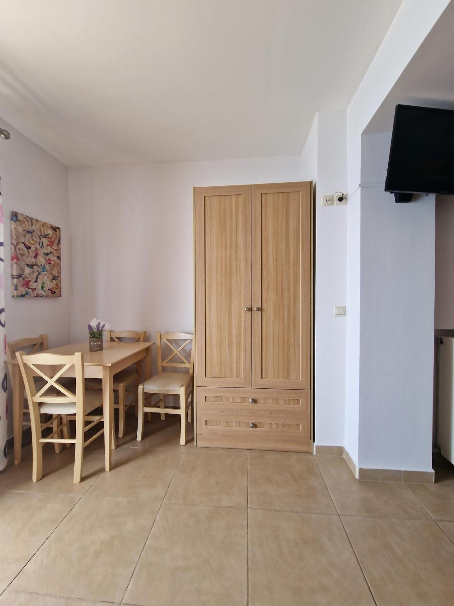 Porto Xronia Aparthotel Khronia Exterior photo