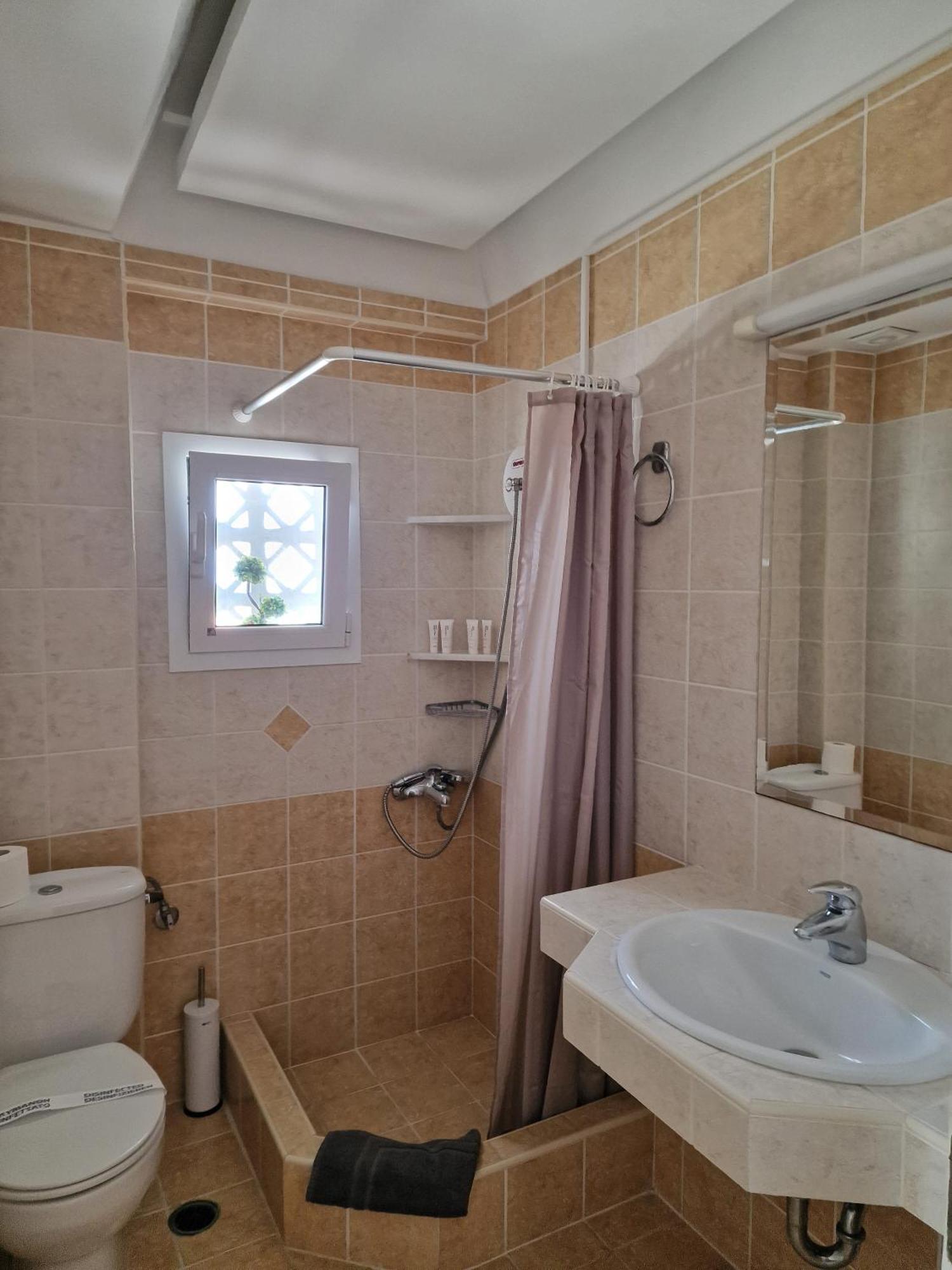 Porto Xronia Aparthotel Khronia Exterior photo